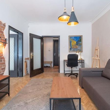 Sophisticated Gem With Private Parking Sófia Exterior foto