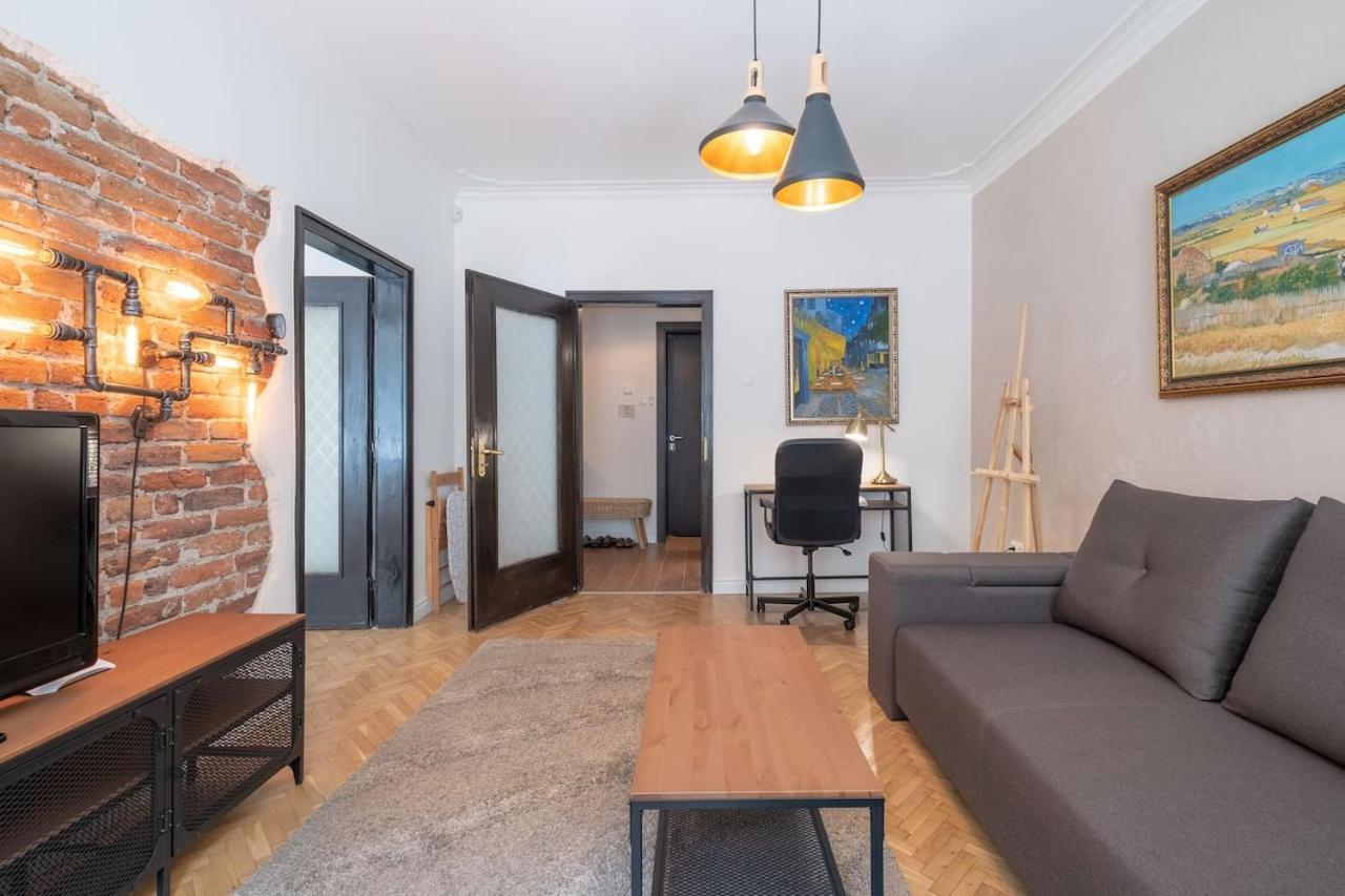 Sophisticated Gem With Private Parking Sófia Exterior foto